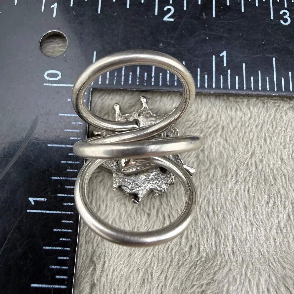 Vintage Lion Scarf Charm Heraldic Silver Tone